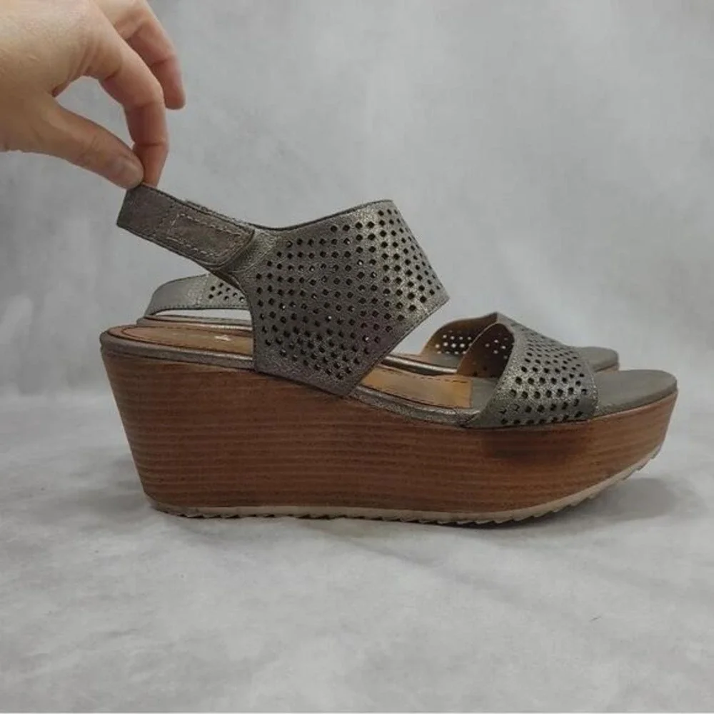 Trask Phoebe Wedge‎ Sandal Metallic Bronze Tan Size 8 Leather Upper 3